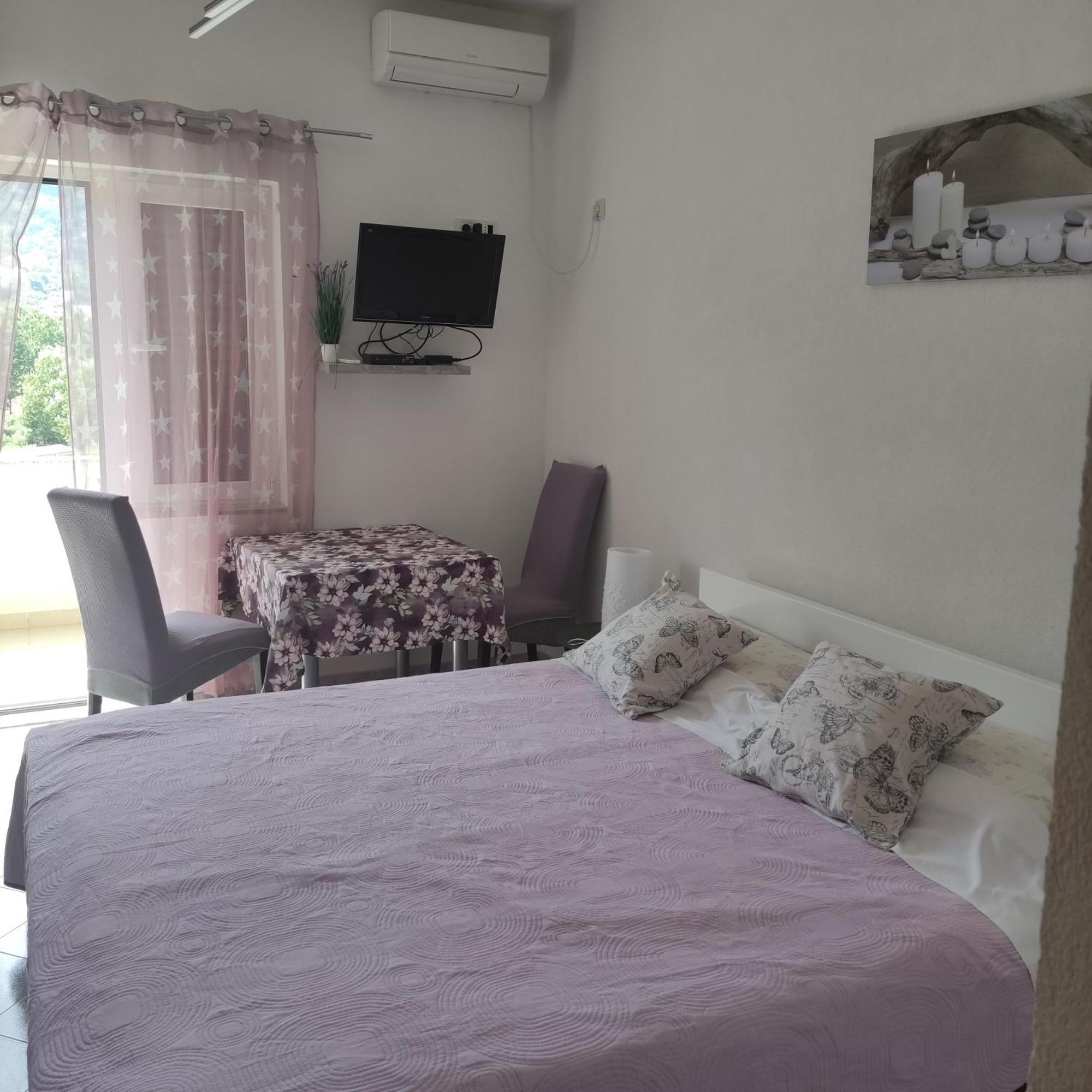 Appartamento Jurandvor 7A Lovric Baška Esterno foto