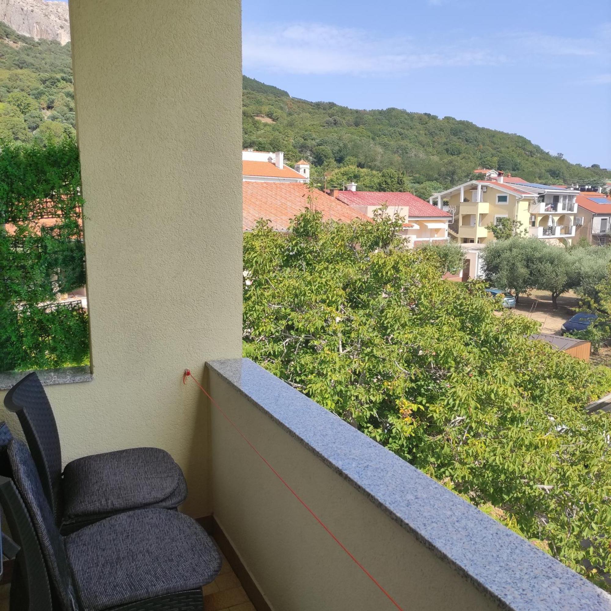 Appartamento Jurandvor 7A Lovric Baška Esterno foto